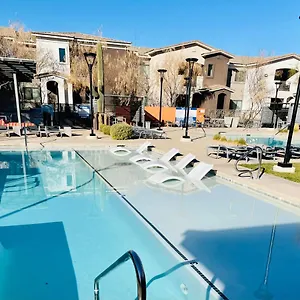 https://luxury-2br-w-king-suite.las-vegashotels.net